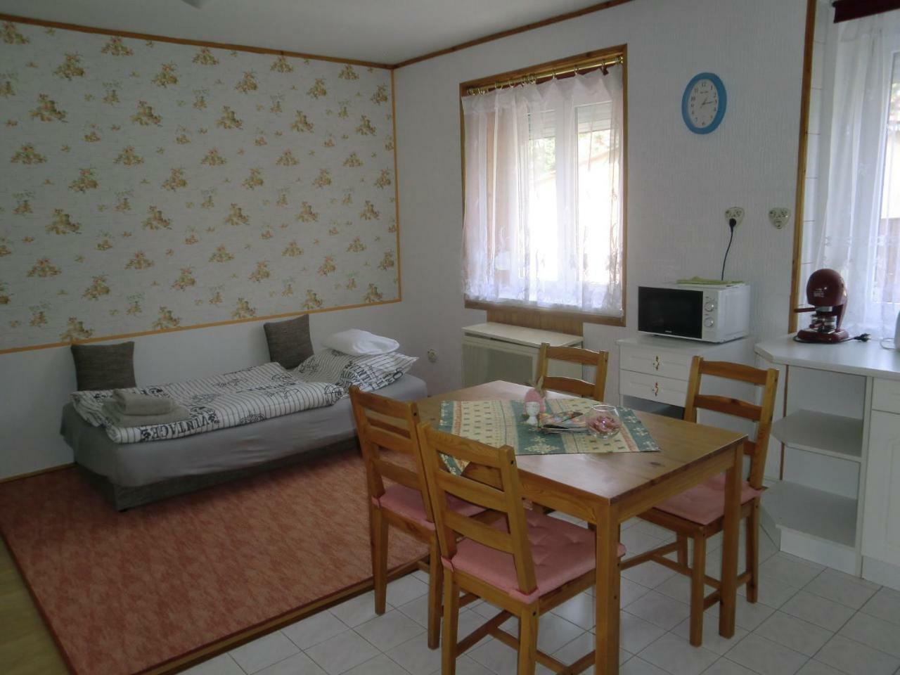 Elizabet Apartment เฮวิซ ภายนอก รูปภาพ